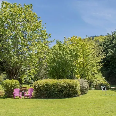 Hotel Domaine De Bauzit *