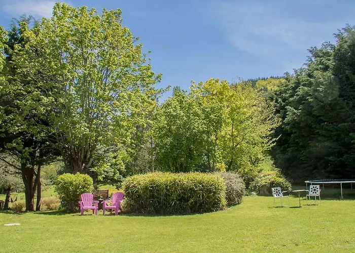 Отель Domaine De Bauzit *